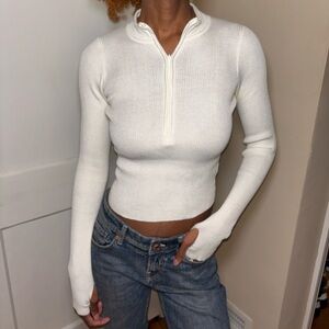 Cream Knit Top/Sweater